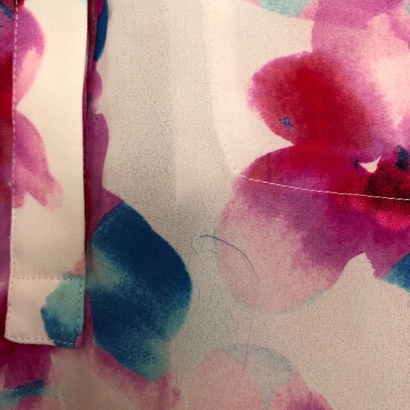 Floral top - Picture 5 of 5